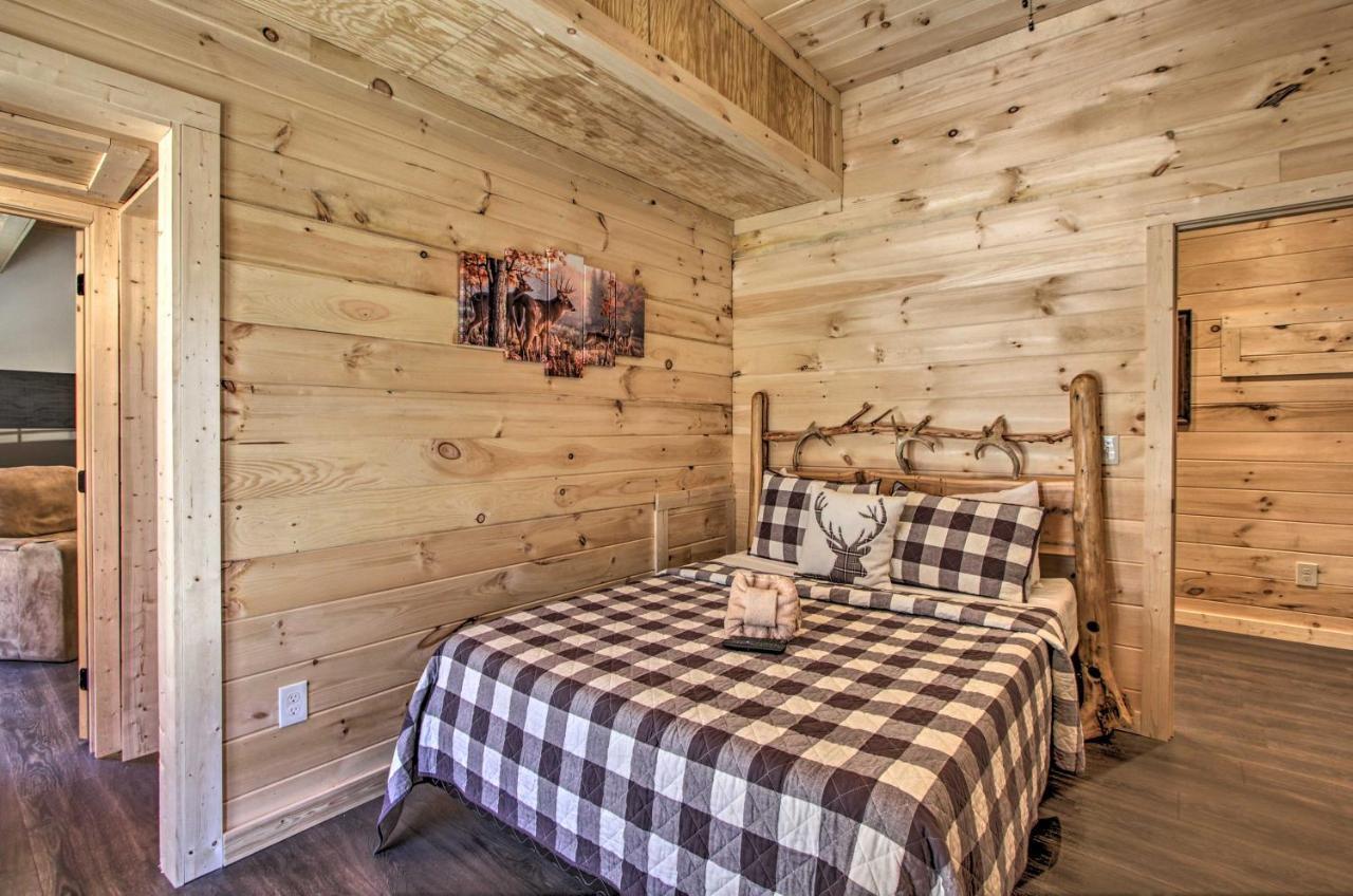 The Phoenix Cabin With Hot Tub In Gatlinburg! ภายนอก รูปภาพ